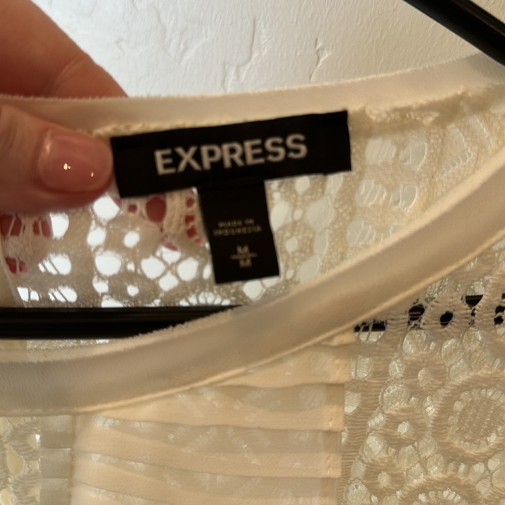 Express shirt medium worn once - Picture 3 of 4